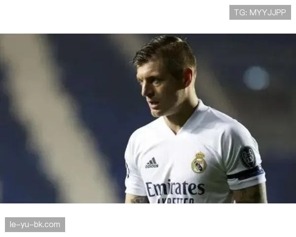 卡马文加战术革新助力球队攻防平衡，表现亮眼引关注