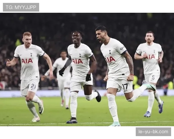 乌德勒支边路进攻奏效，强势逆转对手表现抢眼