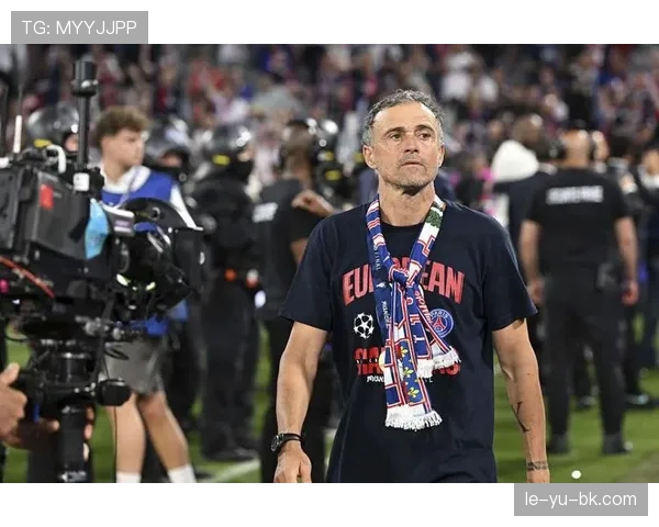 恩里克重建球队信任，积极沟通合作引关注