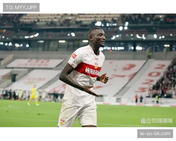 努涅斯 vs 霍伊伦：同代锋线潜力股，结构适配与发展上限差异分析