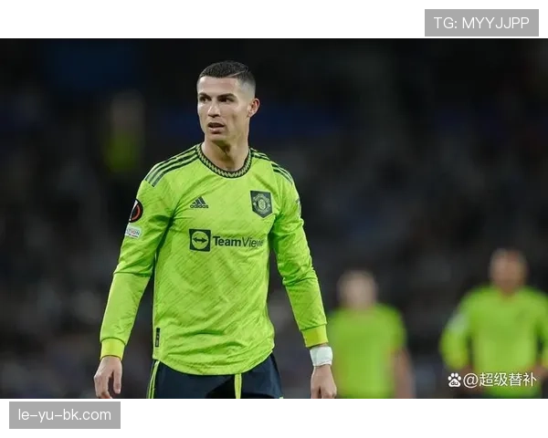 内维斯17岁欧冠首秀解析:天才起点 内维斯17岁欧冠首秀解析:天才起点